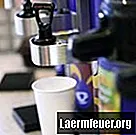 산업용 커피 메이커에서 커피를 만드는 방법