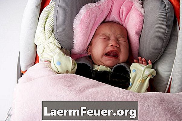 É seguro bebês usarem travesseiros de pescoço no carro?