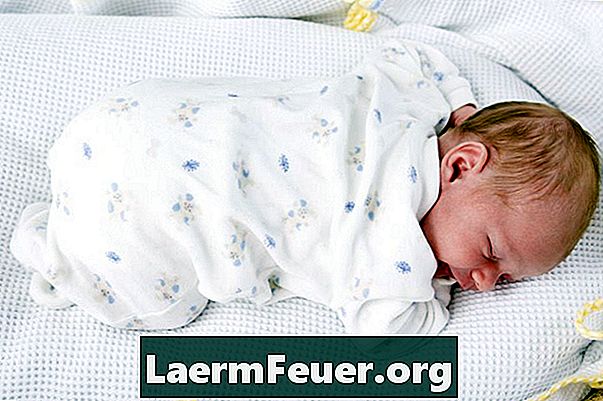 5 métodos de fazer seu recém-nascido dormir por mais tempo
