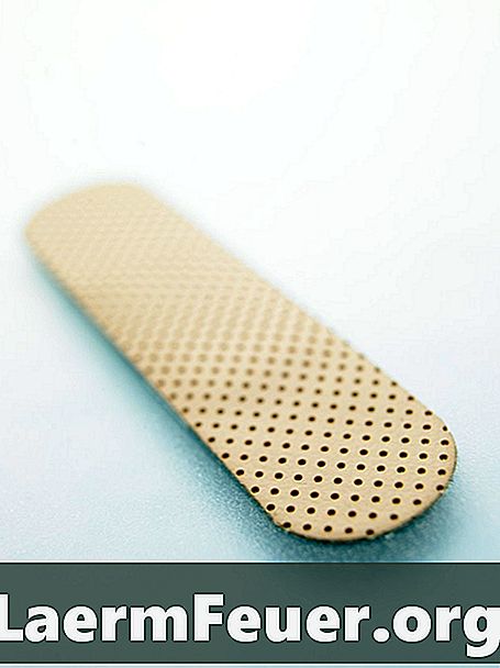 Nejlepší způsob, jak odstranit lepidlo Band-Aid
