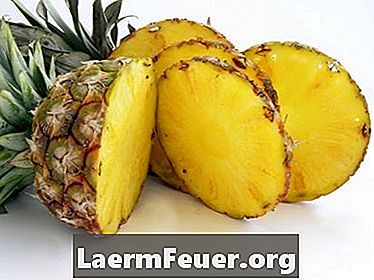 Kā lietot ananasu sulu ādas niezei