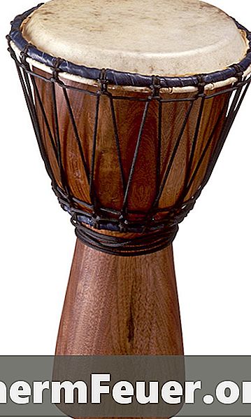 Gamle afrikanske trommer