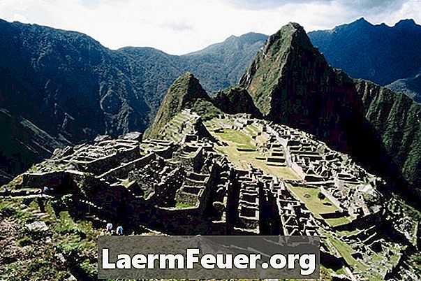 Die Ähnlichkeiten zwischen den Regierungen der Maya, der Azteken und der Inkas