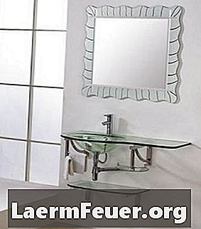 Kaca kontemporari dan countertop bilik mandi logam