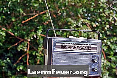 Kako povečati signal FM radia