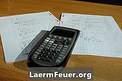 Hvordan beregne domenet og rekkevidden i en grafisk kalkulator