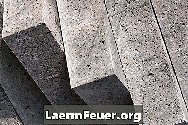 Wie wird Aluminium in Zement gegossen?