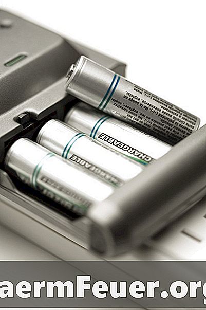 Hoe een defecte NiMH-batterij te repareren