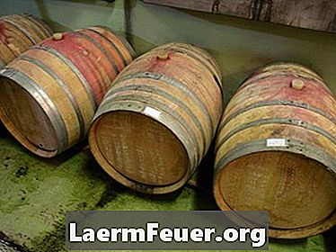 วิธีการสร้างเฟอร์นิเจอร์จากถังไวน์