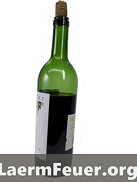 كيفية إزالة المواد الحافظة من النبيذ الأحمر قبل أن تشربه
