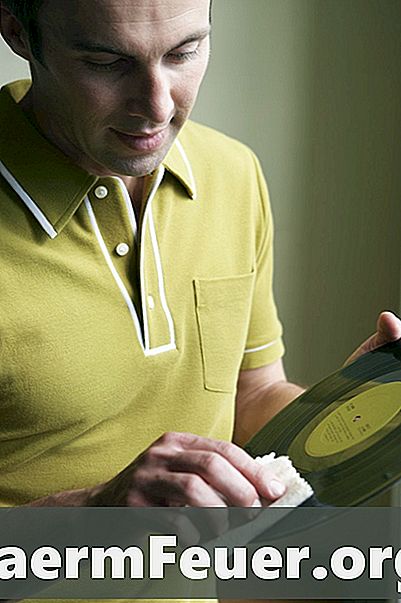 비닐 레코드를 우편으로 올바르게 포장하고 보내는 방법