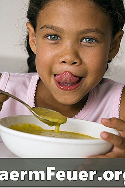 エンドウ豆のスープを薄くする方法