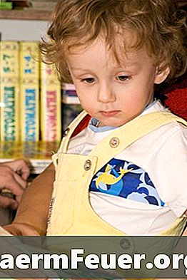 Come insegnare ai bambini con autismo a leggere