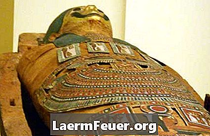 Como eram mumificados os corpos no Antigo Egito