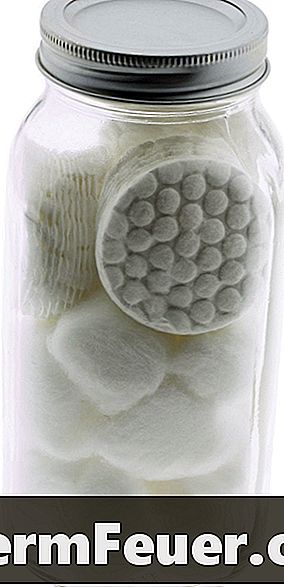 Ako si vyrobiť tkanivo kryty pre konzervovanie Jar
