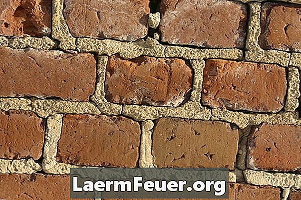 Hvordan lage en vegg laget av falske murstein, se tredimensjonal