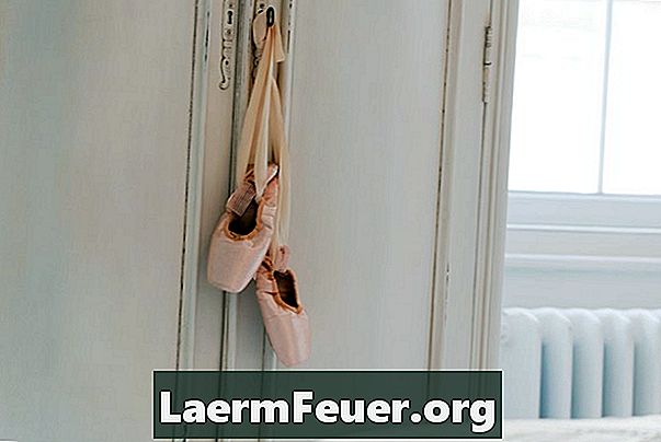 Hur man gör Ballerina Decor för Baby Room
