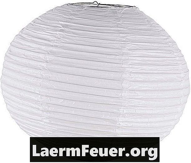 Hvordan lage flytende papir lanterne