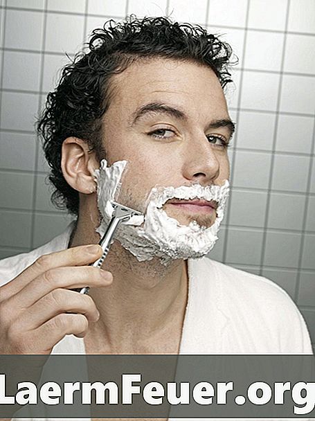 Cum sa faci ulei de barba