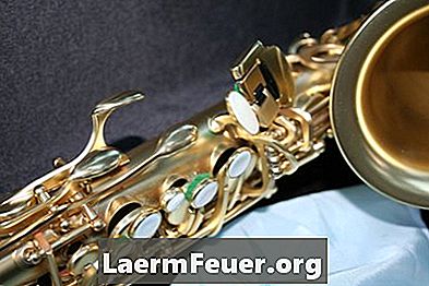 Comment repeindre un saxophone?