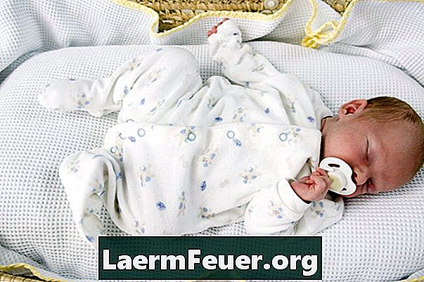 Como fazer roupas para bebês prematuros
