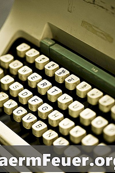 Comment faire votre propre cartouche de bande de machine à écrire