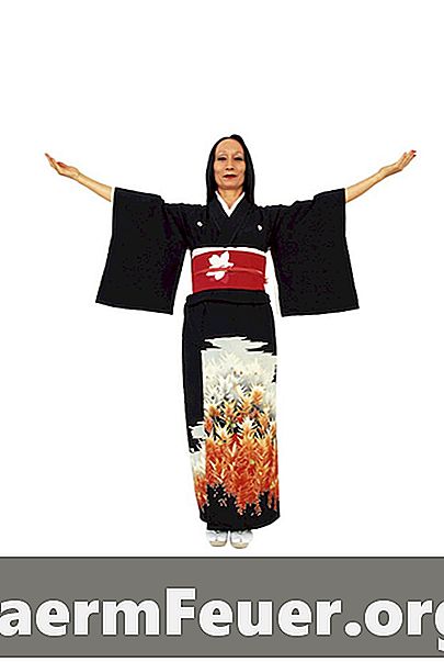 Wie man einen japanischen Kimono macht