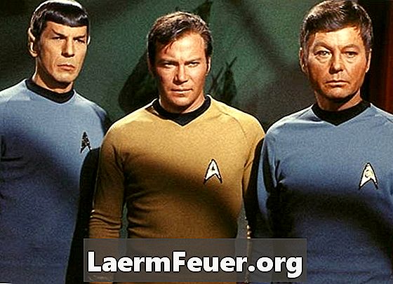 Come realizzare un'uniforme da Star Trek