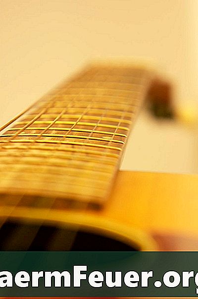 Bagaimana Membuat Gitar dengan Selesai Satin