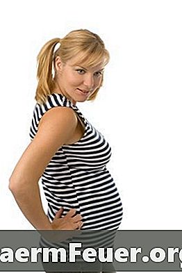 Wie man einen gefälschten schwangeren Bauch macht