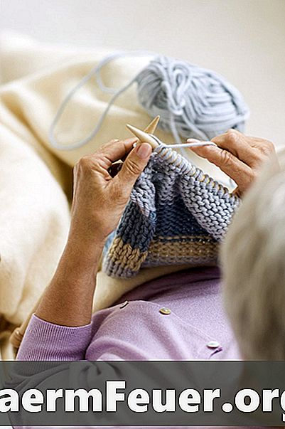 Kuidas teha Karjäär Lühike Knitting