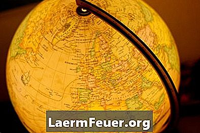 Hvordan lage en Papir Globe Earth Globe