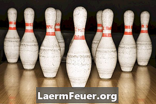 Jak si vyrobit 10-jamkové dřevěné bowlingové dráhy