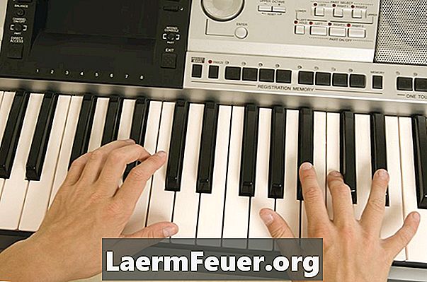 Cum să înregistrați muzică de pe tastatura Yamaha pe un PC