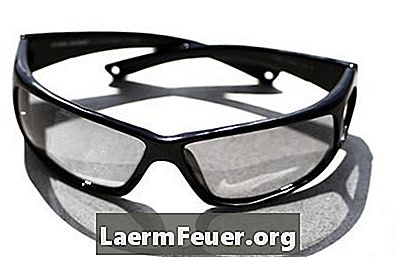 كيفية التعرف على النظارات الشمسية دولتشي آند غابانا المزيفة