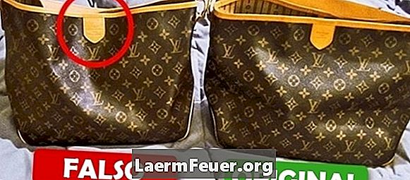 Hur man identifierar en äkta Valentino handväska