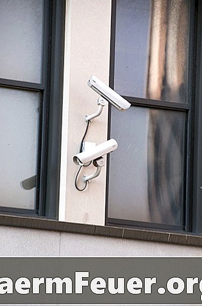 Så här installerar du en säkerhetskamera, TV och videobandspelare