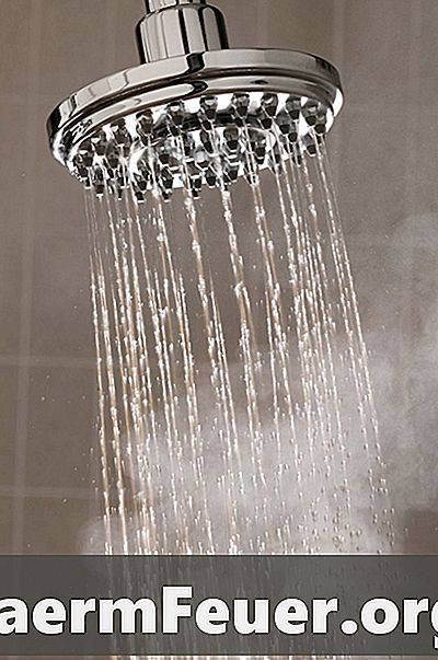 Comment nettoyer une cabine de douche en fibre de verre
