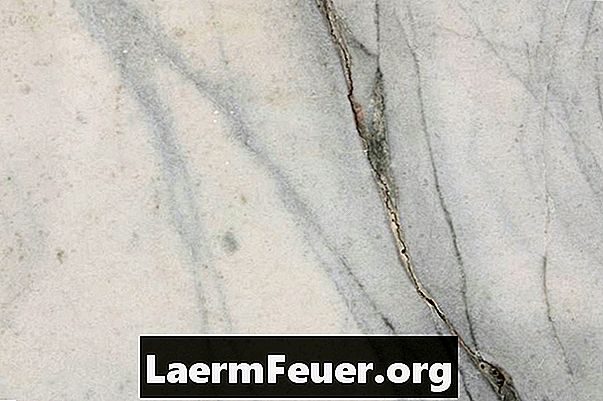 Hvordan endre fargen på marmor