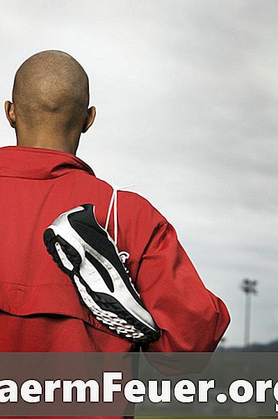 Cum să purtați șiretul într-un portbagaj Nike Mercurial