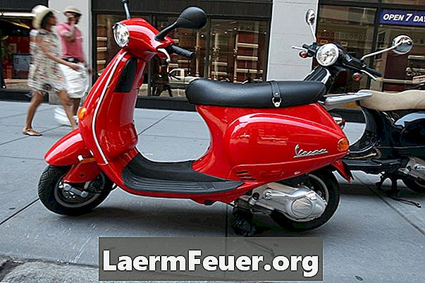 Comment monter un scooter Vespa