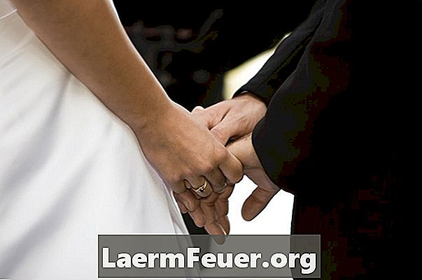 Jak zaplanować śluby pogańskiego małżeństwa (Handfasting)
