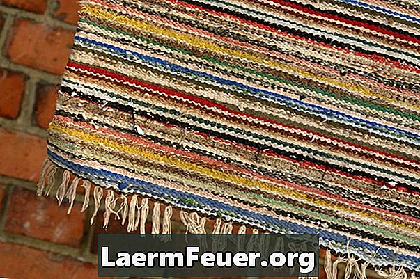 Come preparare le strisce di cotone per fare un tappeto
