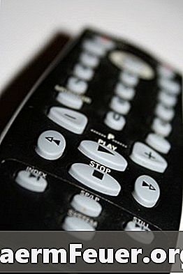 Cómo programar un mando a distancia universal Sony RM-V310