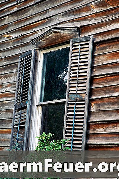 Hoe oude houten ramen opnieuw te gebruiken