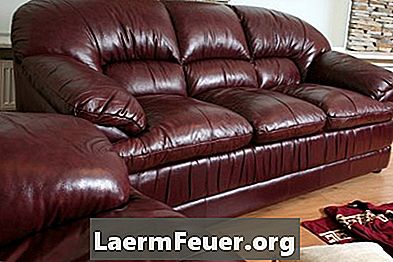 Cómo quitar masa de modelar del sofá
