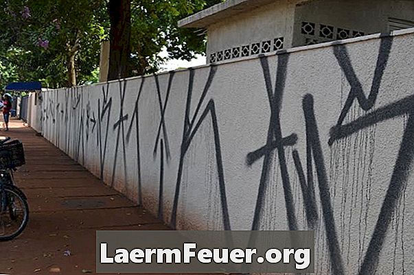 Come rimuovere Graffiti Paint da un edificio