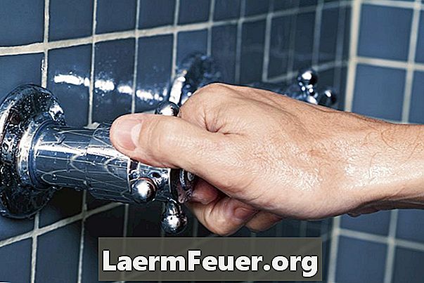 Cum să eliminați robinetele care nu au șuruburi în duș