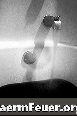 Як видалити кришку кришки з каналізаційної ванни