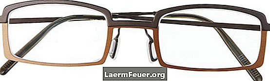 Hvordan reparere Resected Eyeglass Frames